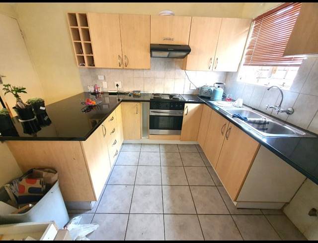 2 BEDROOM TOWNHOUSE FOR SALE IN ANNLIN